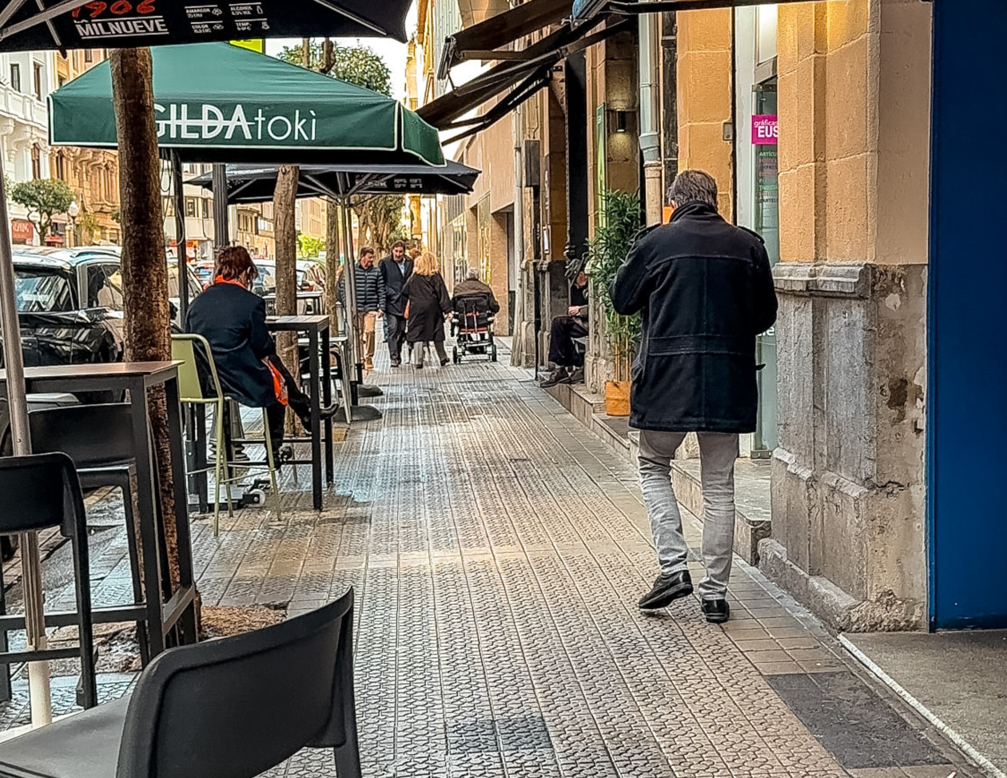 Bilbao Travel Guide (4).png